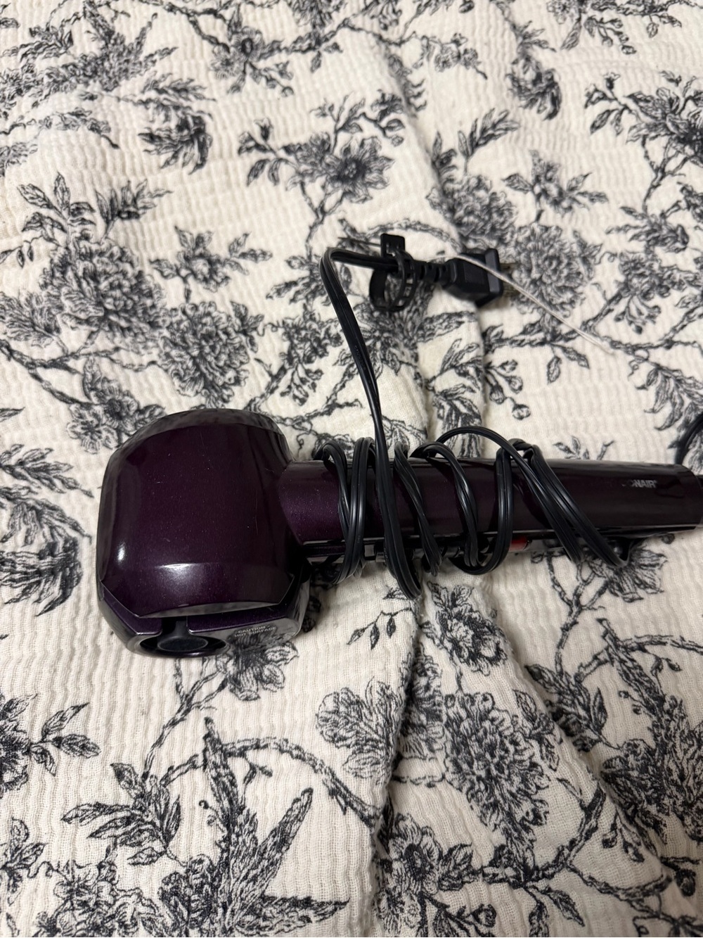 Ceramic Auto Curler in Deep Plum
